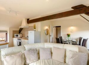 Goldfinch self catering apartment Newton Rawcliffe (7)